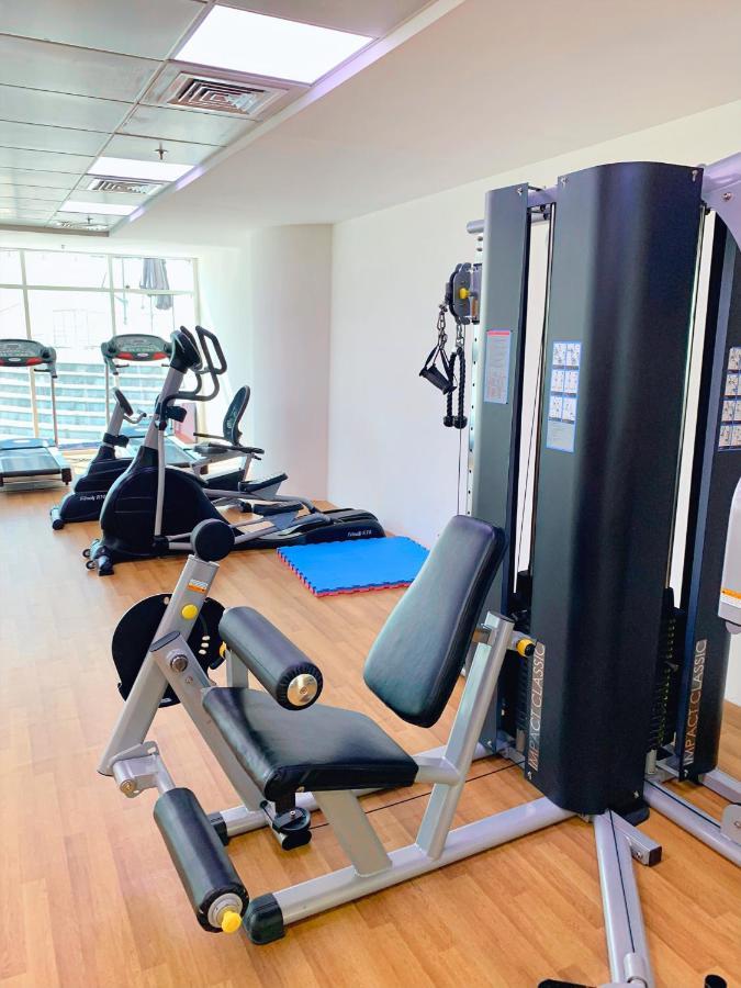 5 Star Serviced Apartment With Beach Access In The Heart Of Dubai Marina Free Welcome Gift Box Upon Arrival Exteriör bild